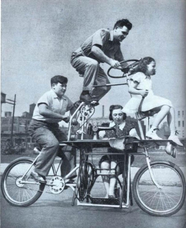 Phot d'une bicyclette avec 4 places dont une pour une machine à coudre